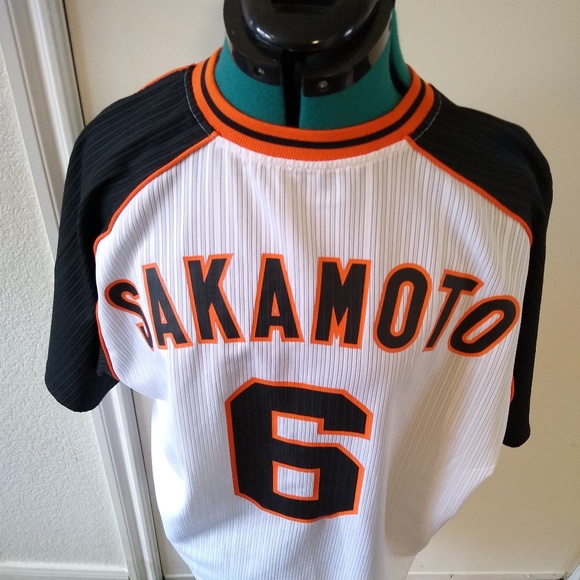 Yomiuri Giant Hayato Sakamoto Replica Jersey - Picture 4 of 5